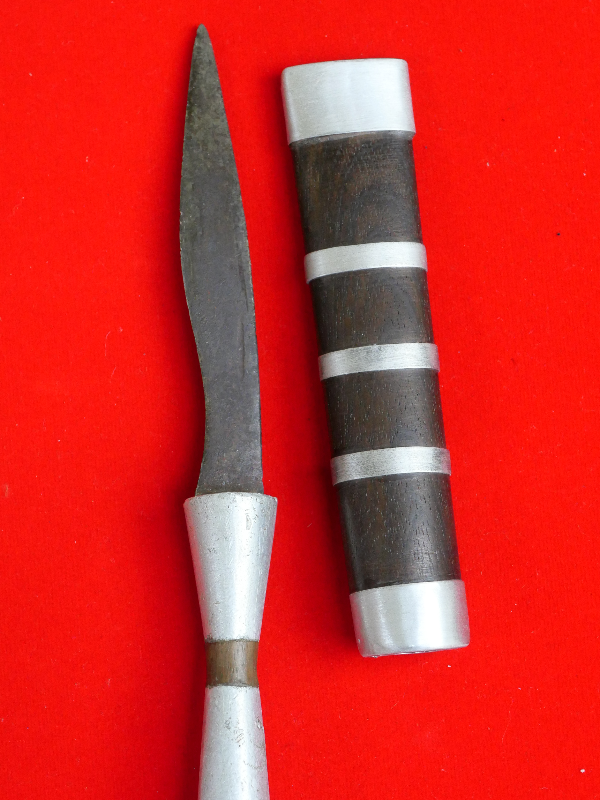 มีดหมอหลวงพ่อรุ่ง วัดหนองสีนวล