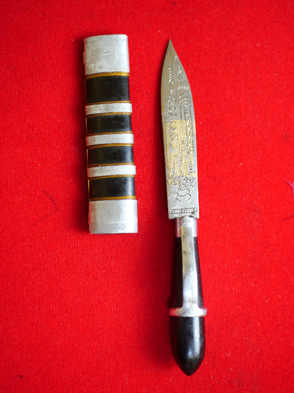 มีดหมอหลวงพ่อบุญมี วัดเขาสมอคอน