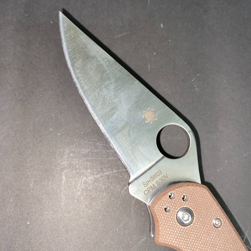 มีดพับ Spyderco ใหญ่